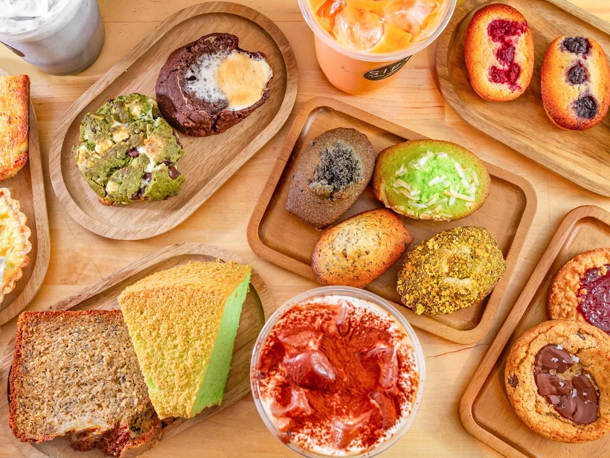 Sift Cakes & Cookies
