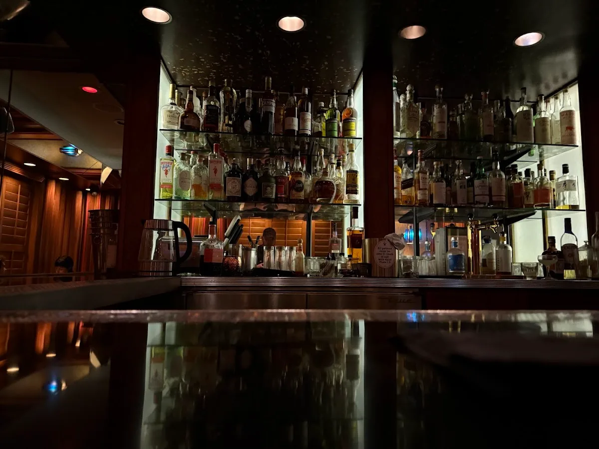 Lily’s Bar