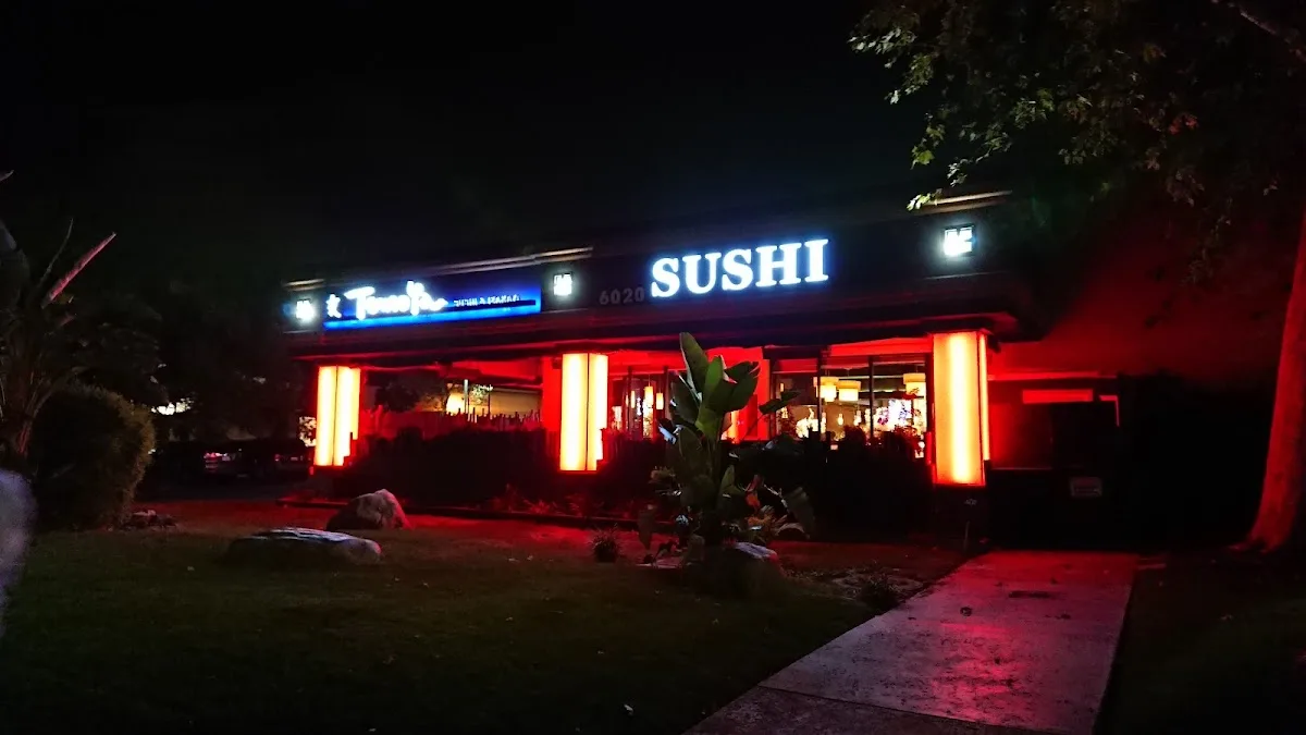 Tomoya Sushi & Izakaya