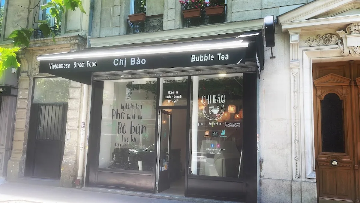Chị Bảo