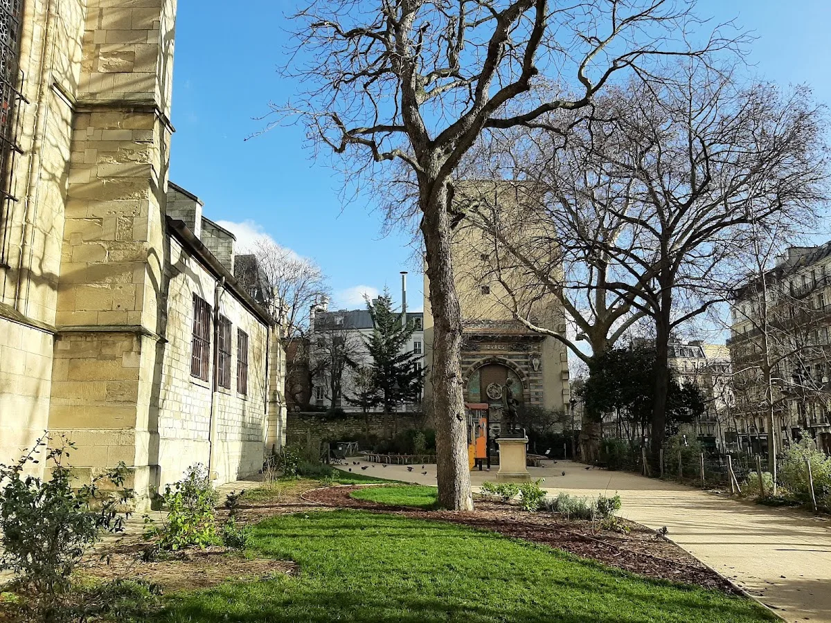 Square Félix Desruelles