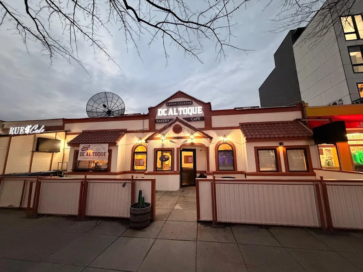 DC AL TOQUE LATIN CUISINE BAKERY CAFE