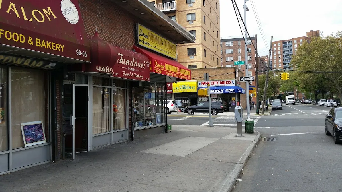 Tandoori Food & Bakery