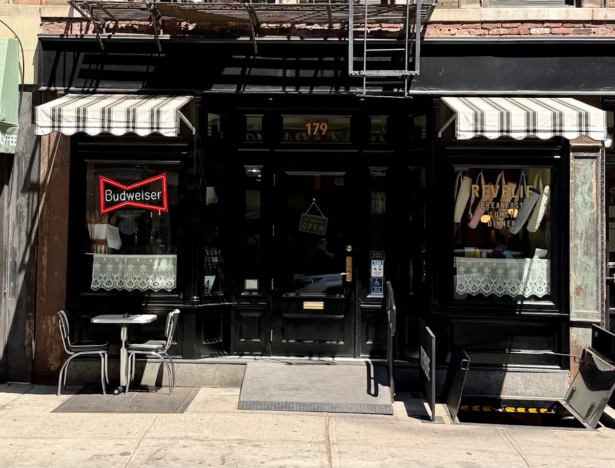 Revelie Luncheonette