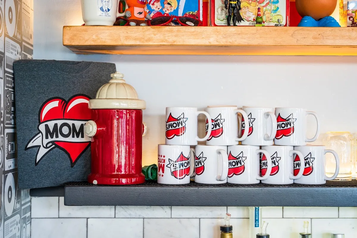 Mom's Kitchen & Bar