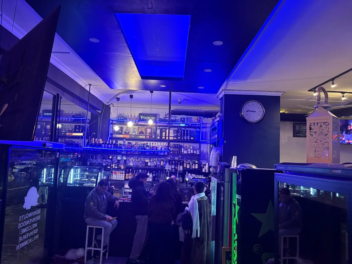 Otitanuz Bar
