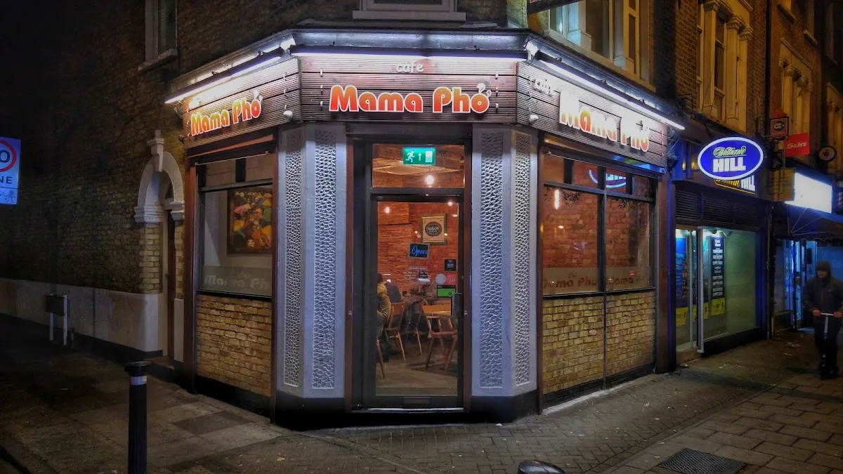 Cafe Mama Pho