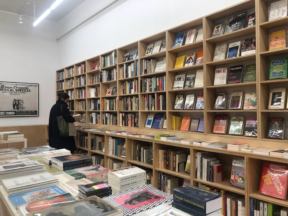 Mast Books