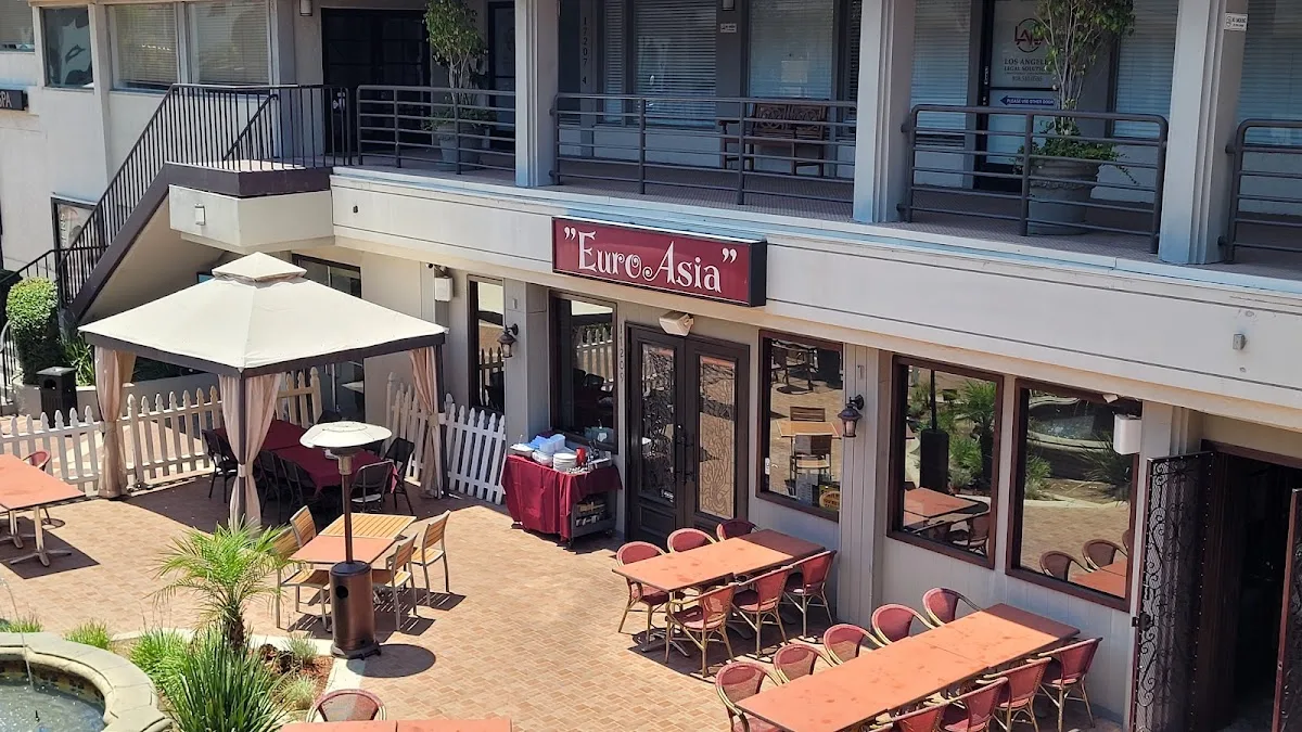Terrace Restaurant & Lounge