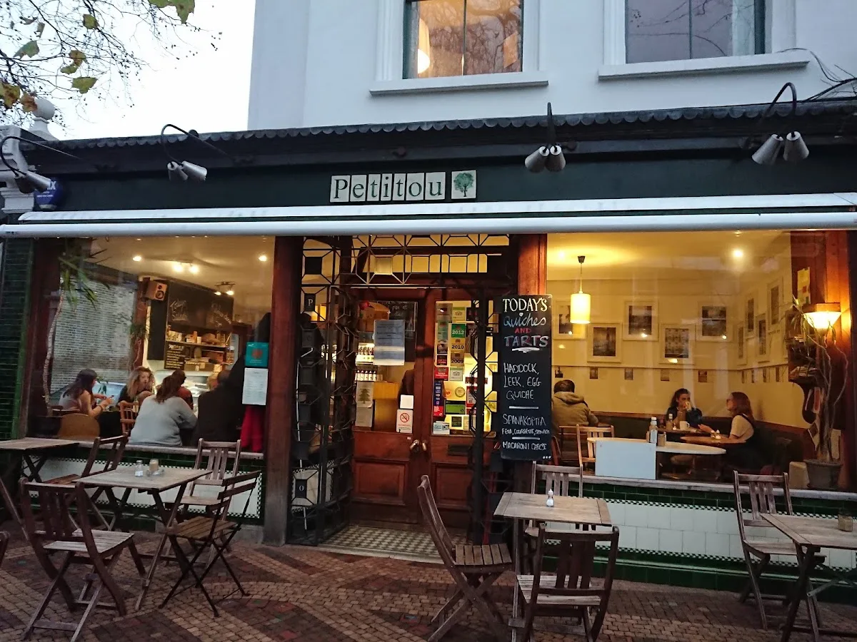 Petitou Cafe