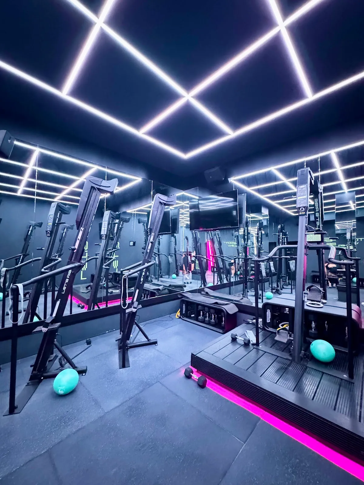 Let’s Rise - Gimnasio boutique en Barcelona