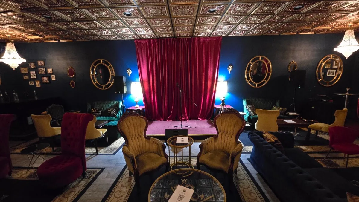 Mama Merlot's Speakeasy Club