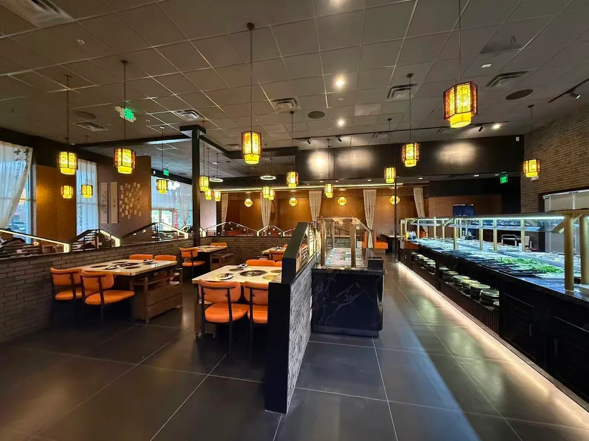 EJ's Hot Pot & Sushi