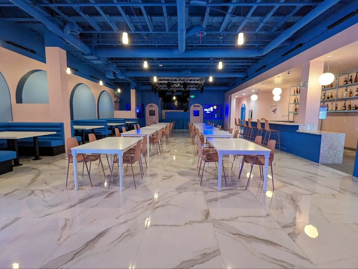 Infinity Club & Lounge