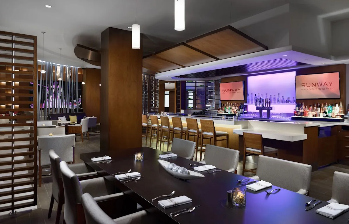 Runway Restaurant & Lounge