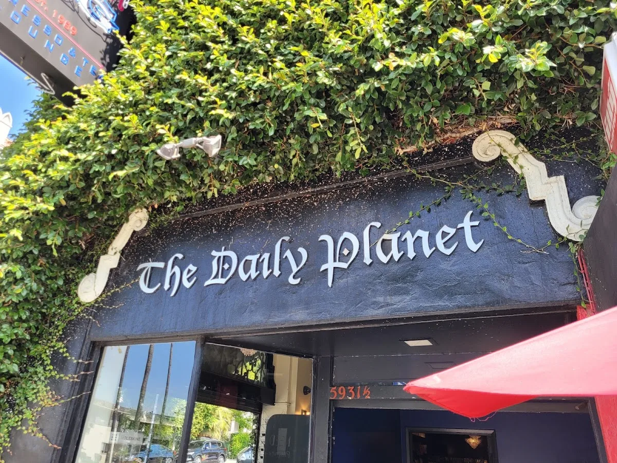 Daily Planet Book Store