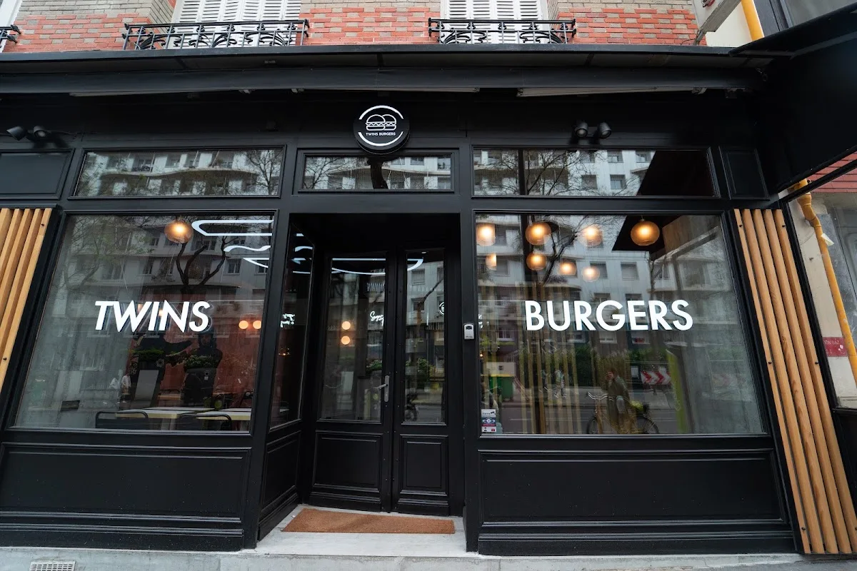 Twins Burger