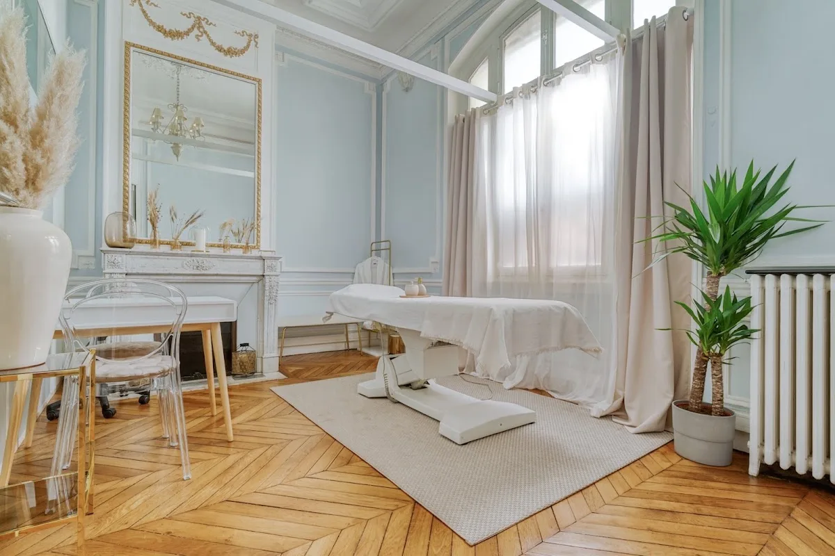 LYRINA BEAUTY ( Massage/ Drainage lymphatique/ Énergéticienne/ Soin visage & corps/ Épilation)