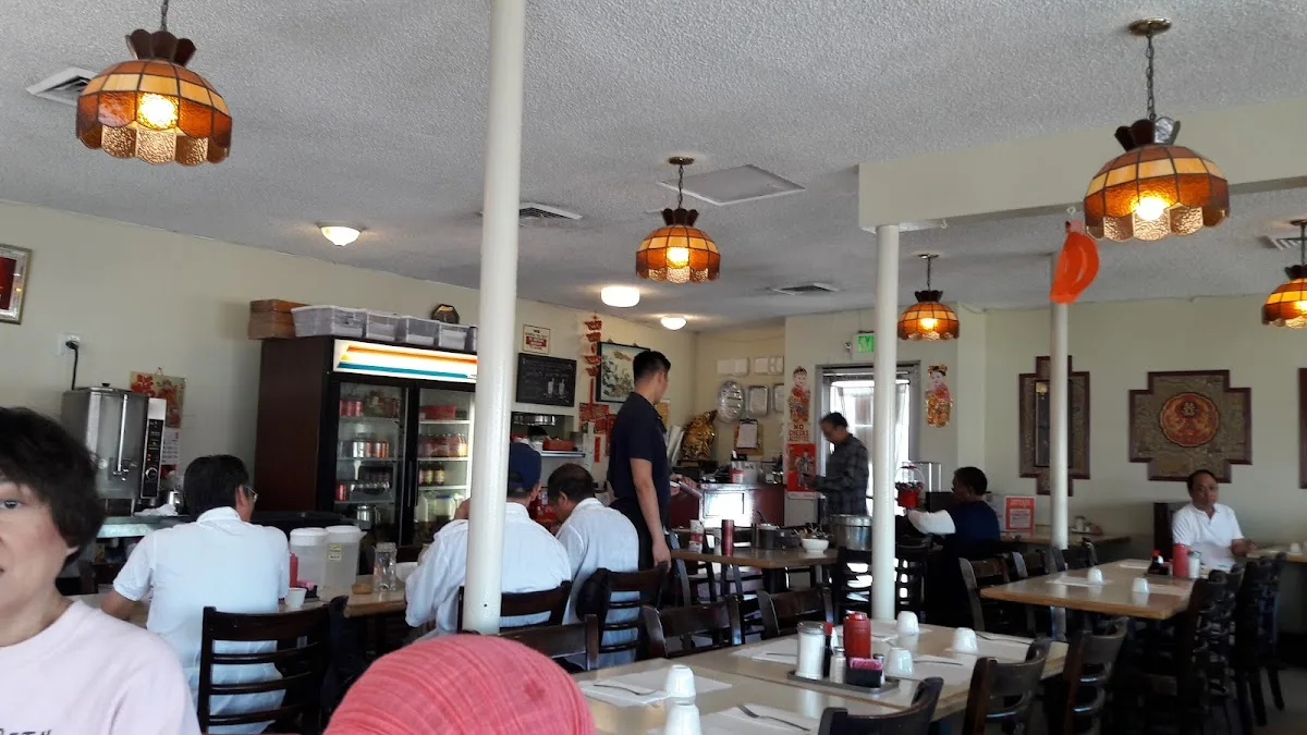 Lucky China | Chinese & Mandarin Restaurant