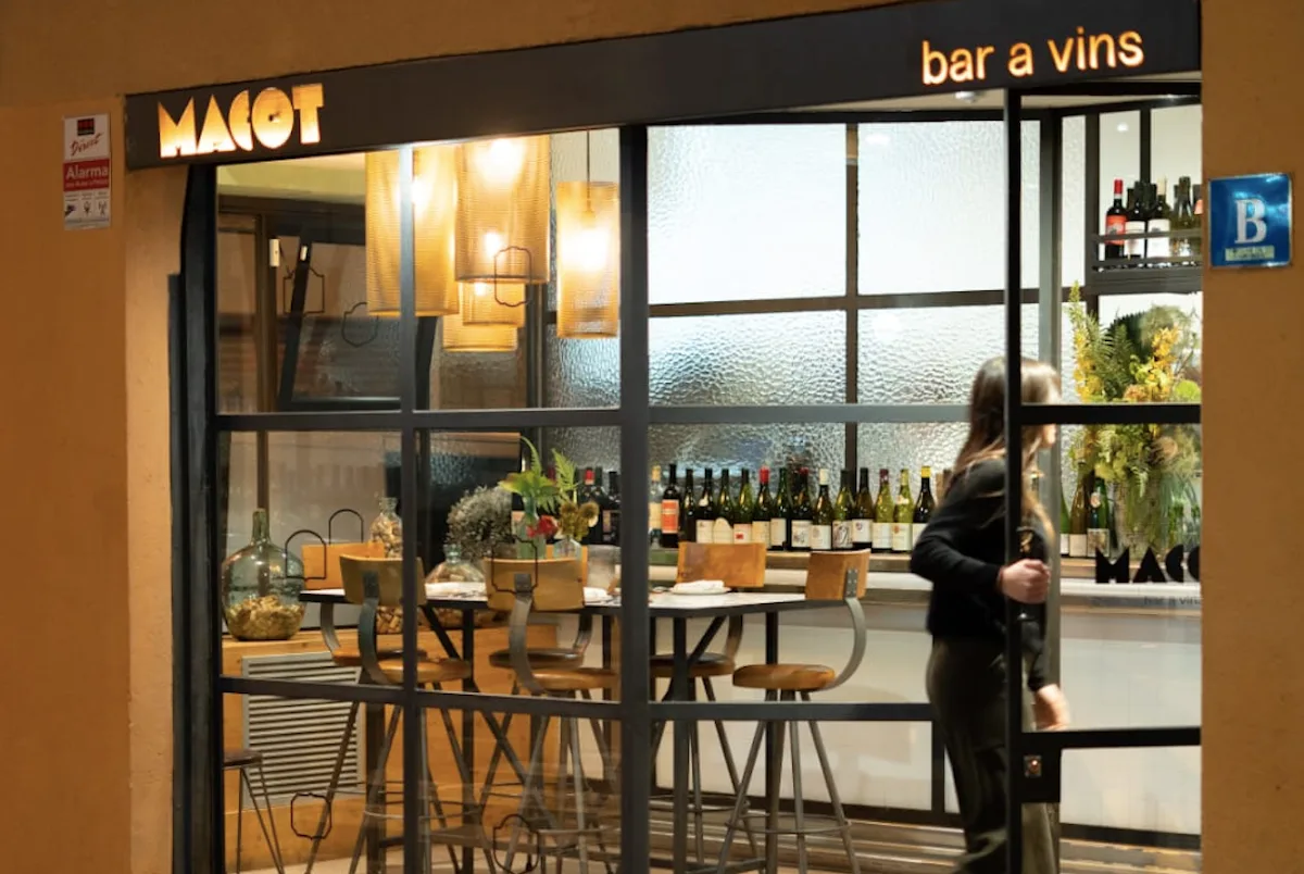 Macot | Bar a Vins