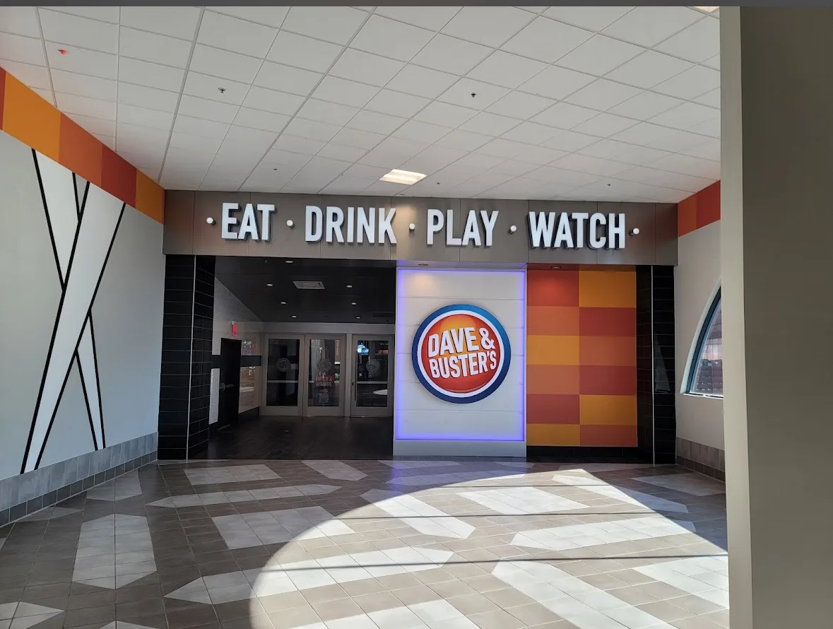 Dave & Buster's