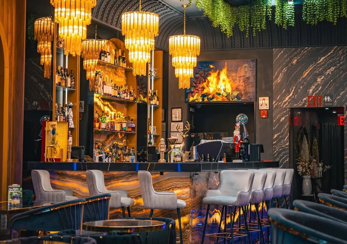 Boulevard Lounge