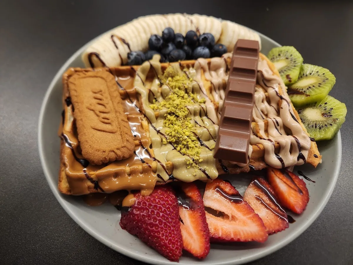 Bora Bora Smoothie Cafe - Astoria Queens