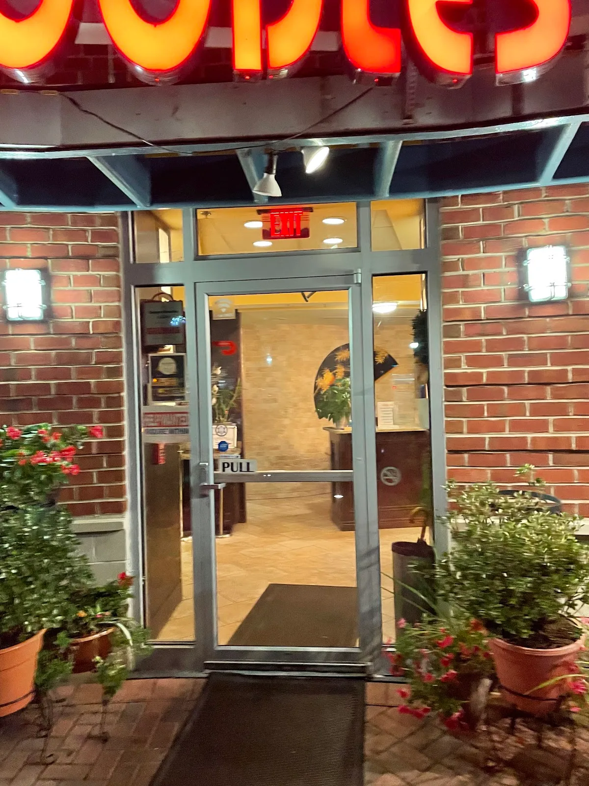 Quinn's on the Corner | Sports Bar
