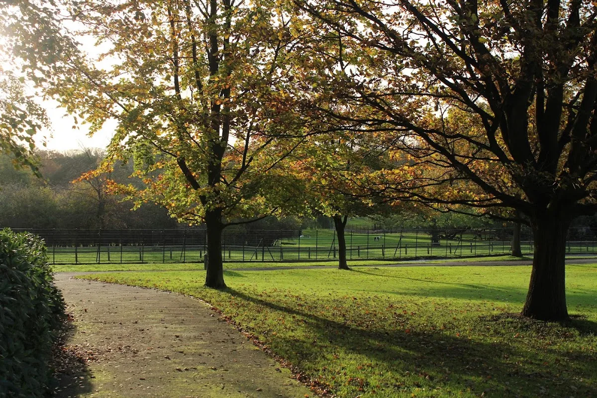 Golders Hill Park