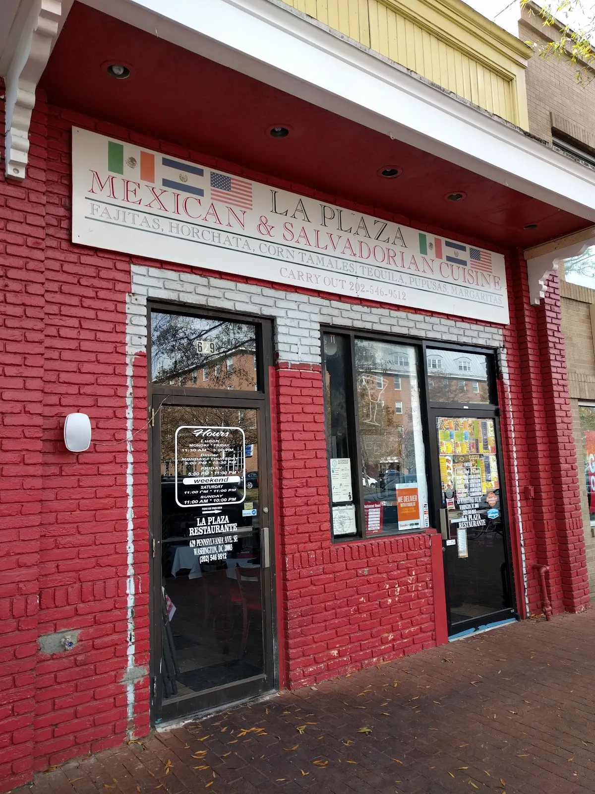 La Plaza Mexican & Salvadorian Cuisine 🇲🇽
