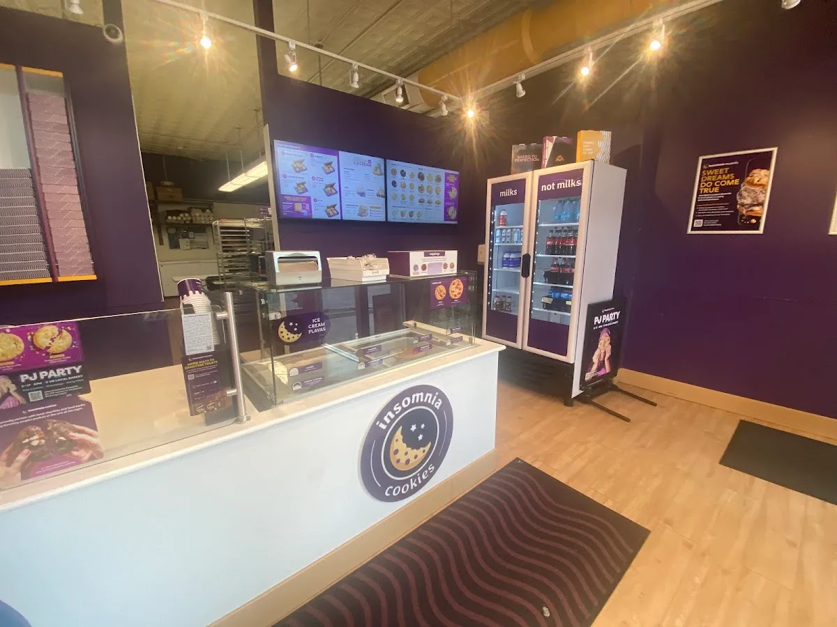 Insomnia Cookies