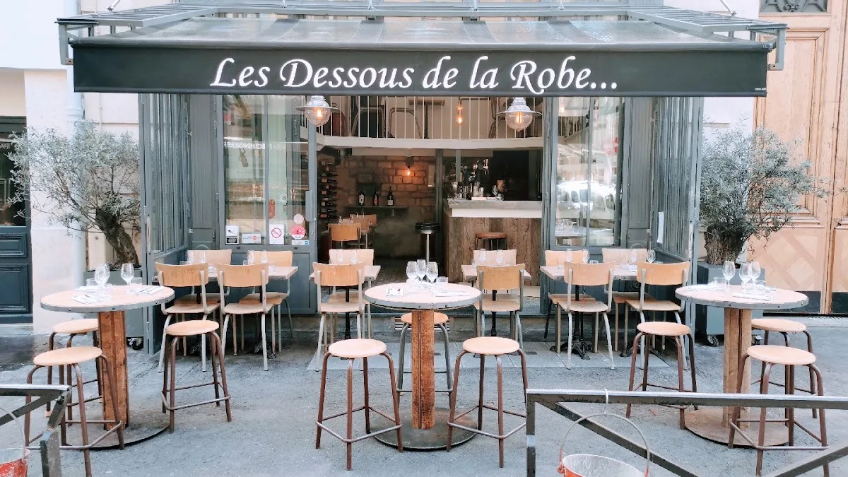 Les Dessous...