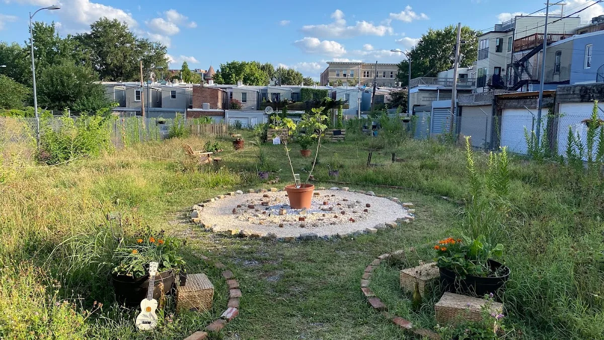 Temperance Alley Garden