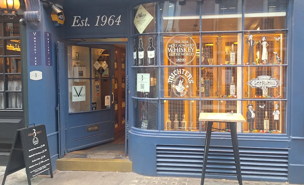 10 Greek Street