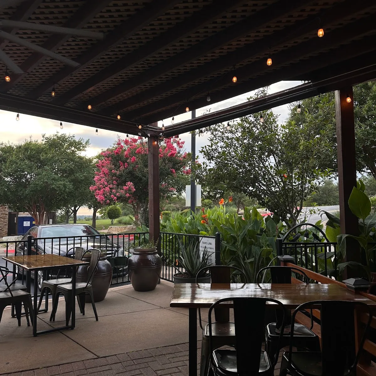 OLD SAIGON VIETNAMESE BISTRO