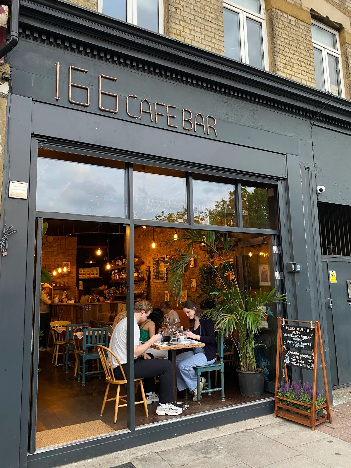 166 CafeBar