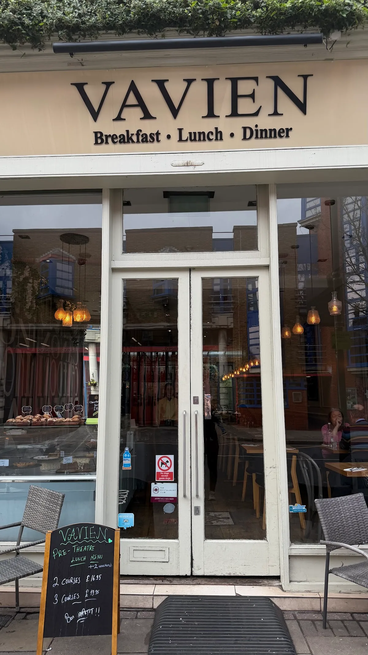 Vavien Restaurant