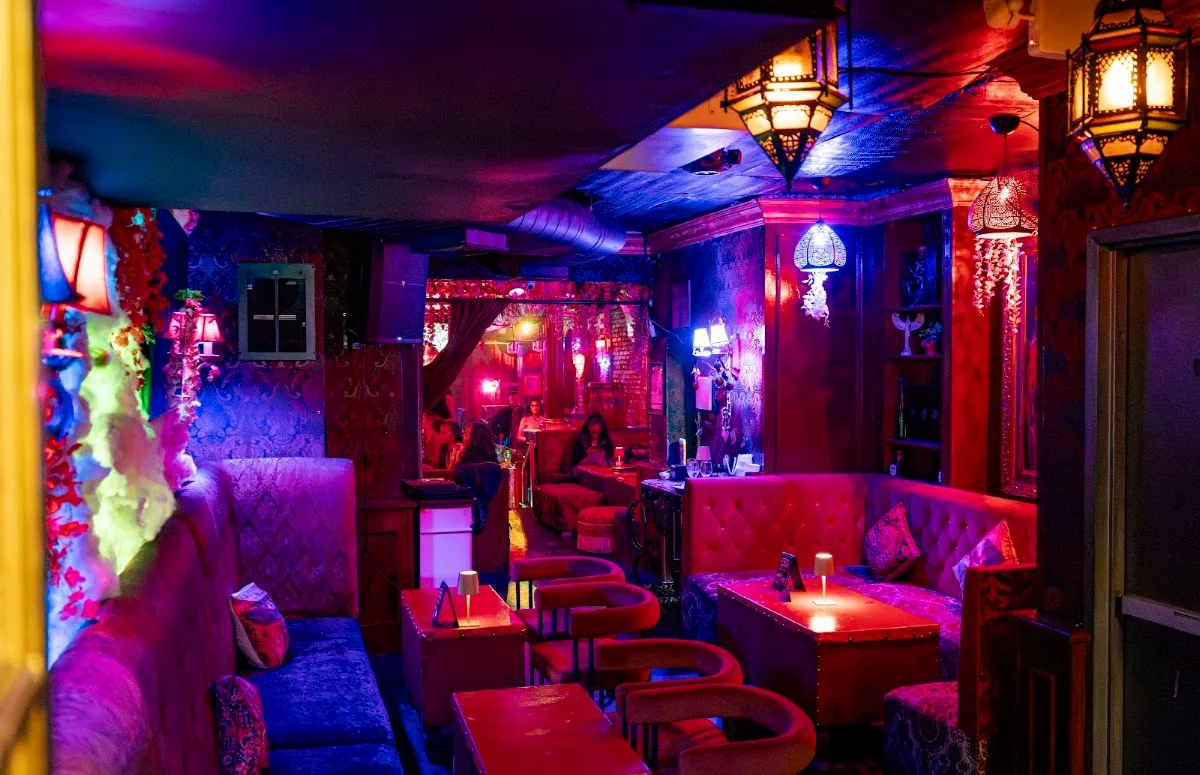 Karizma Lounge