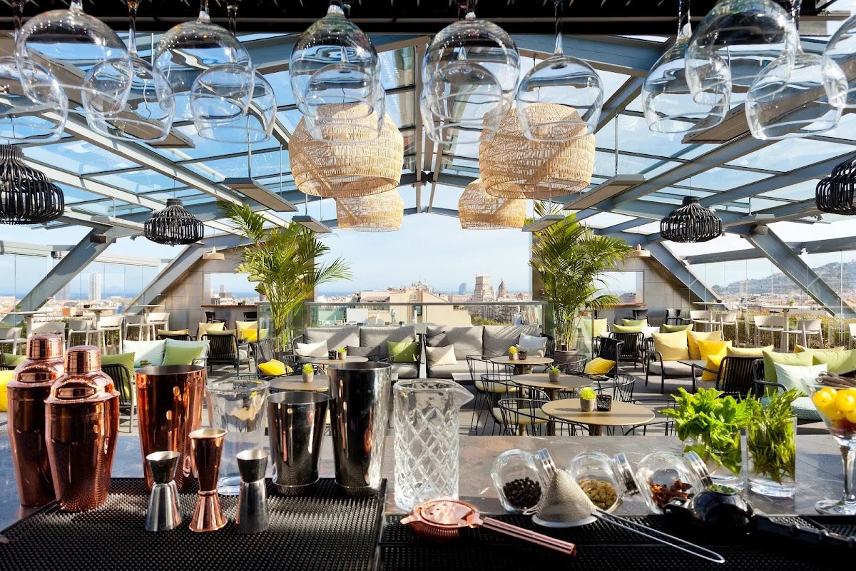 83.3 Terrace Bar - Hotel Royal Passeig de Gràcia