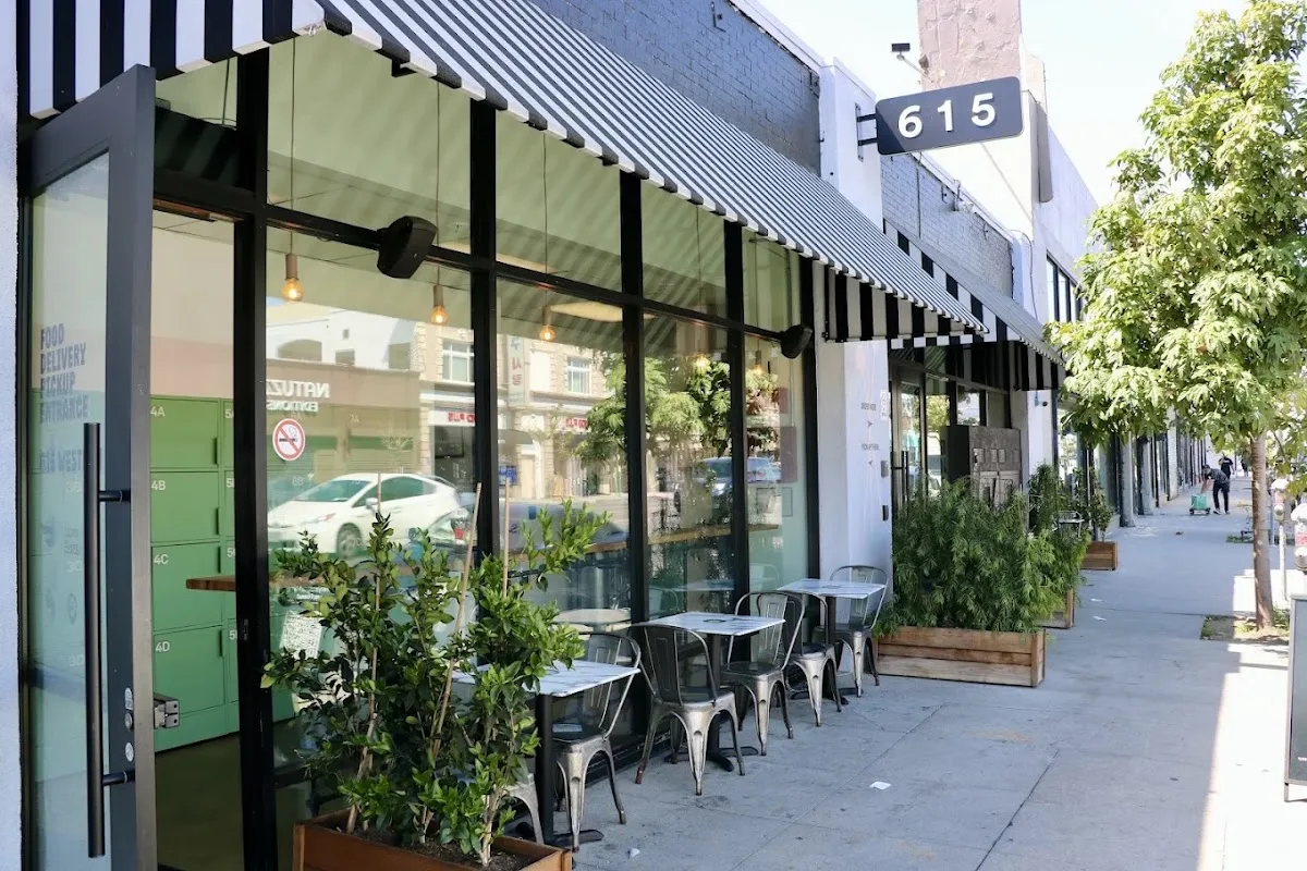 KOKONUT (Cloud Kitchen Hollywood)