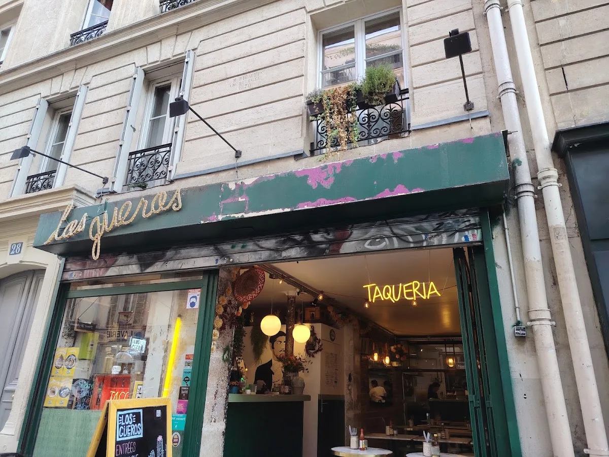 Los Güeros-Tacos in Paris from México