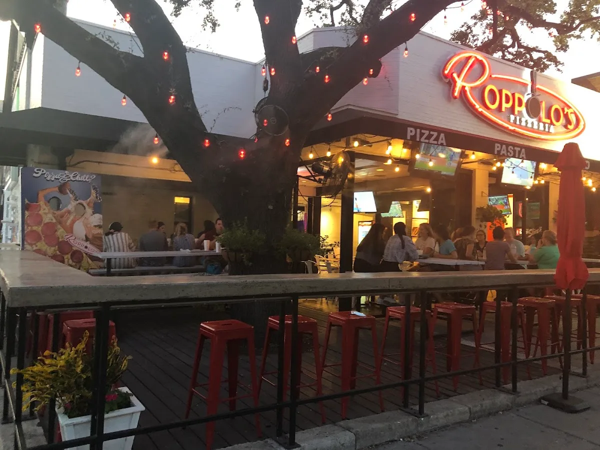 Roppolo’s Pizzeria West Campus