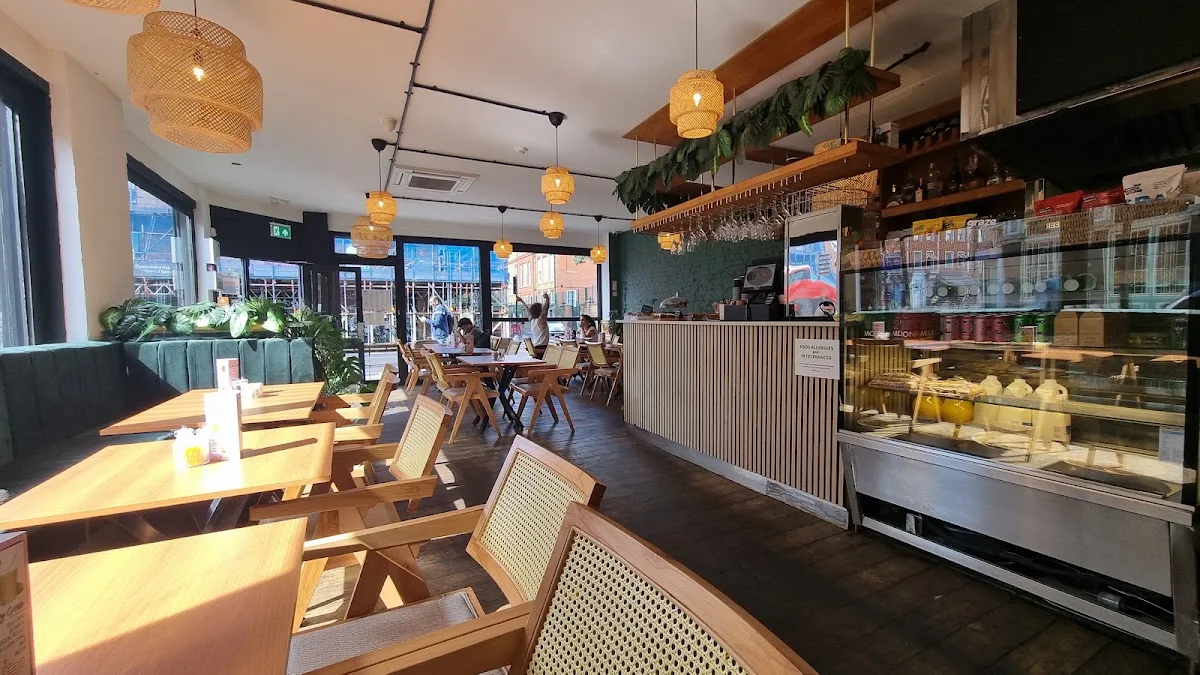 Els Bistro & Bar