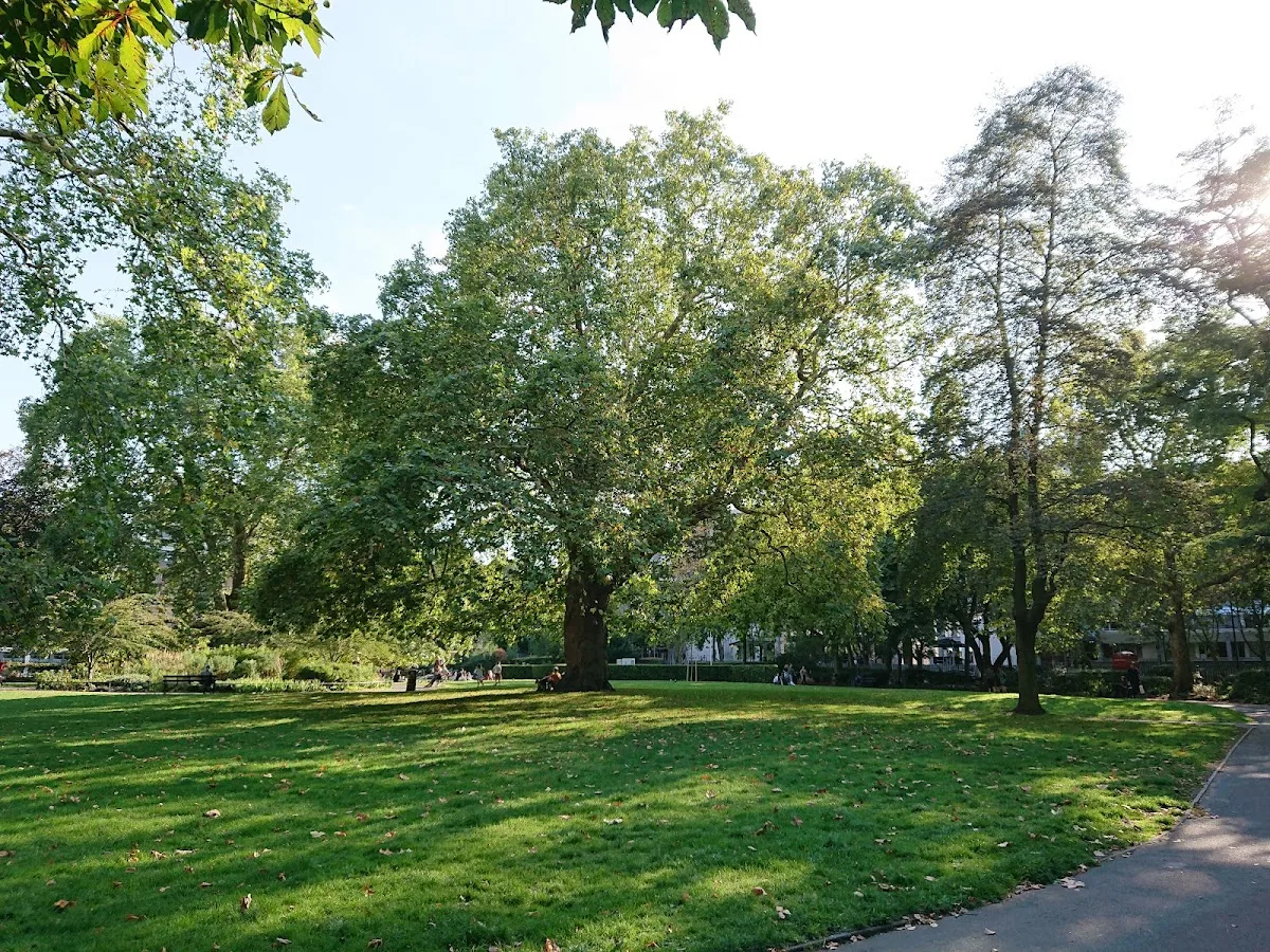 Brunswick Square Gardens
