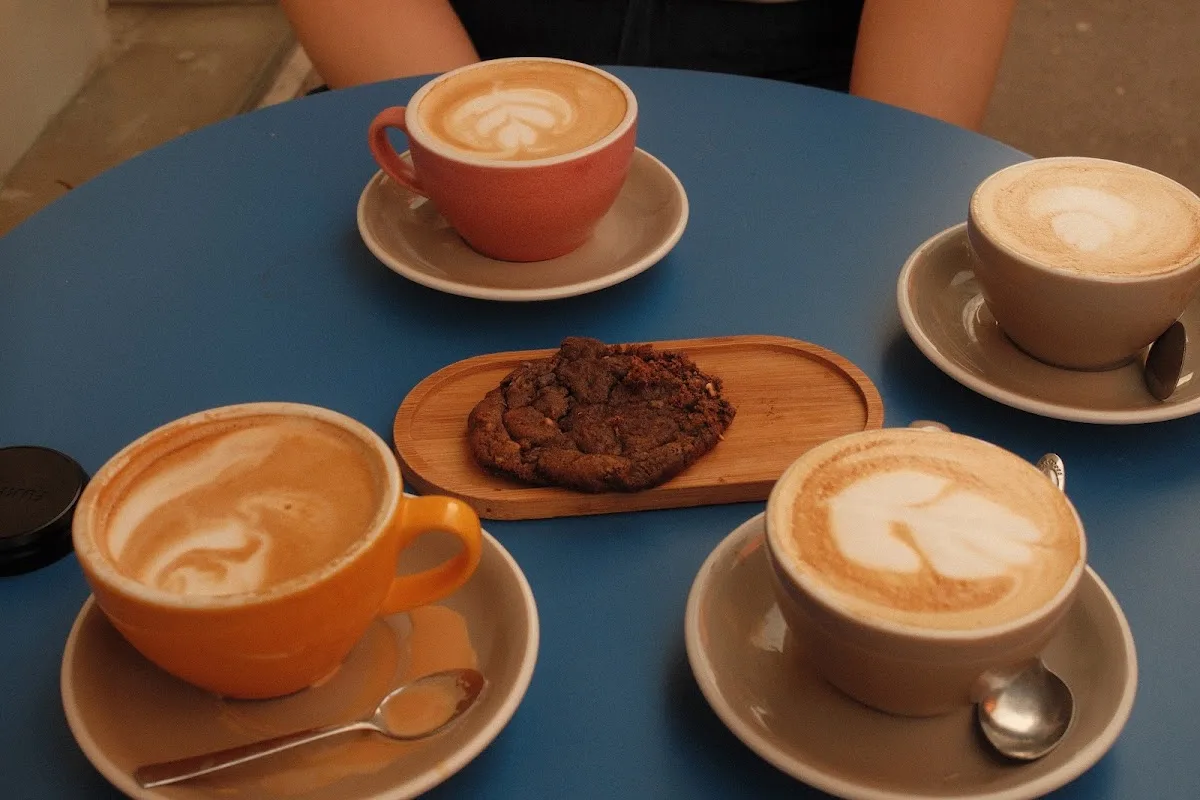 Brique Coffee Shop