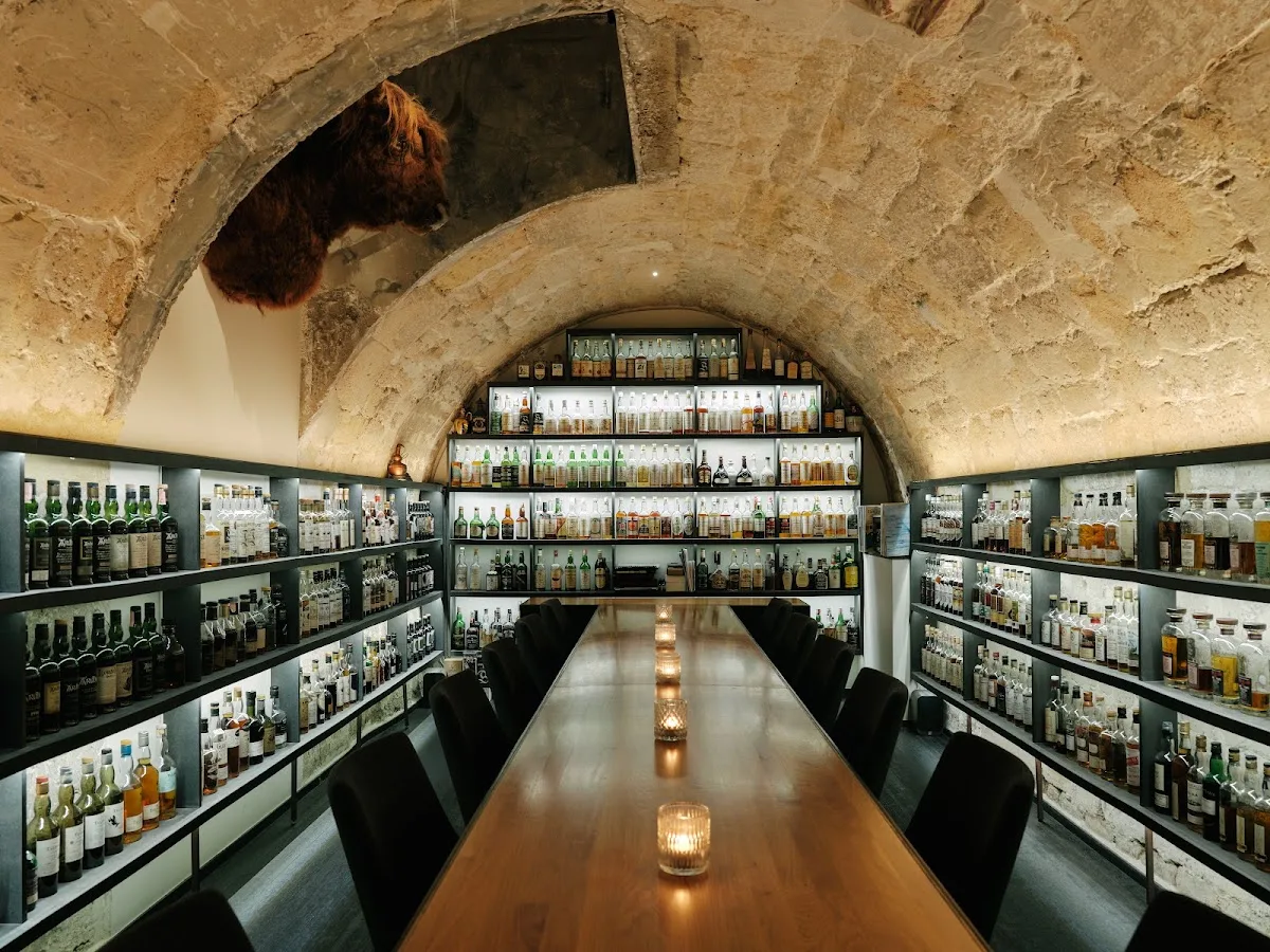 Golden Promise - Whisky bar