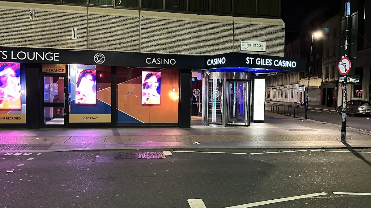 Slots Lounge