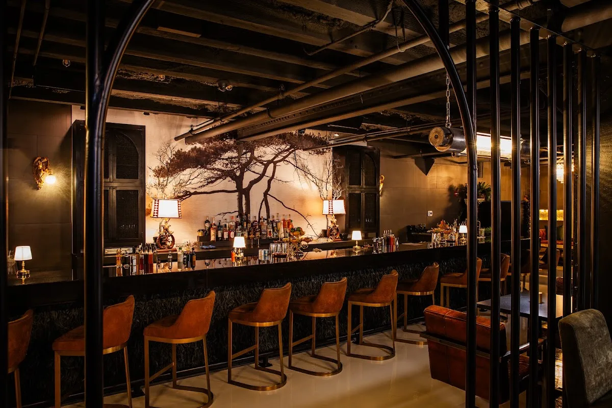 Machine Cocktail Bar