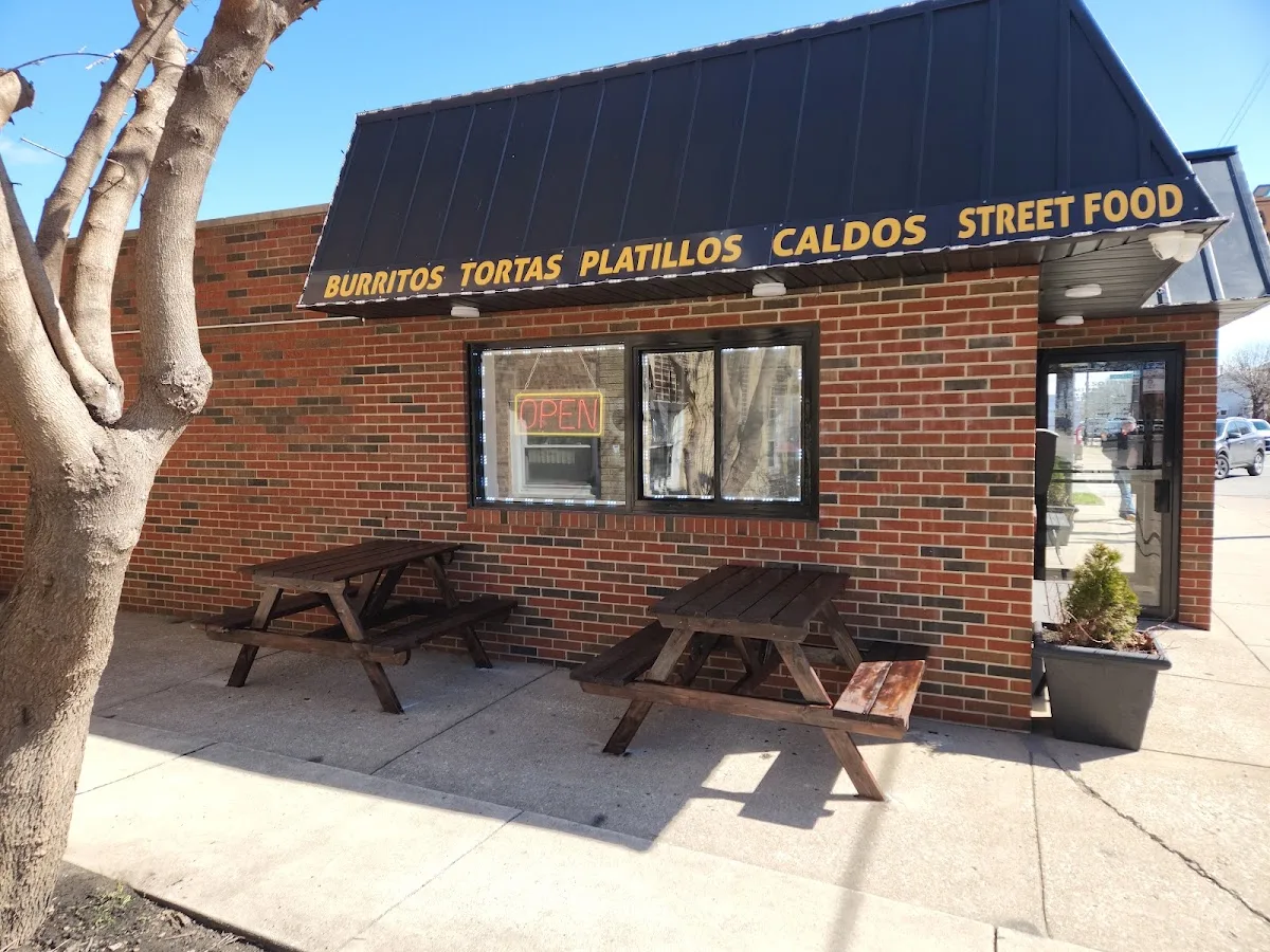 Esquina del Sazon