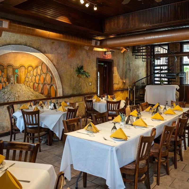 El Mariachi Tequila Bar & Grill